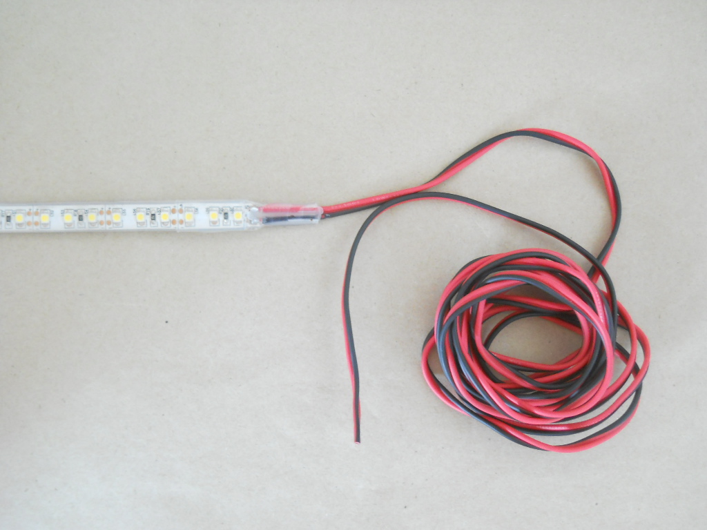 LED-nauha ulkovalo Kabe 1,35m
