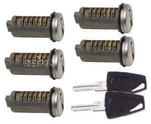 Avainsarja 5 sylinteriä + 2 avainta Zadi