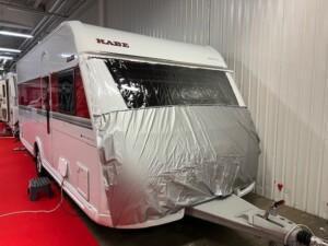 Keulasuoja 250x180cm ikkunalla, vaunuun