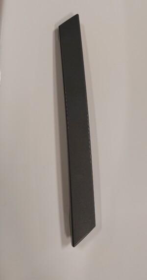 Vetokahvan peitelevy taka oikea