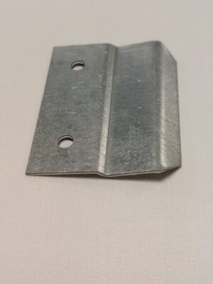 Kiinnike takavalopaneeliin alumiini 40 x 30 mm Dethleffs