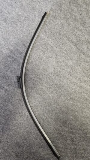 Pyyhkijänsulka 750mm vasen Carthago