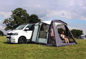 Movelite 2 Drive-Away -teltta pakuille ja retkeilyautoille K220-255